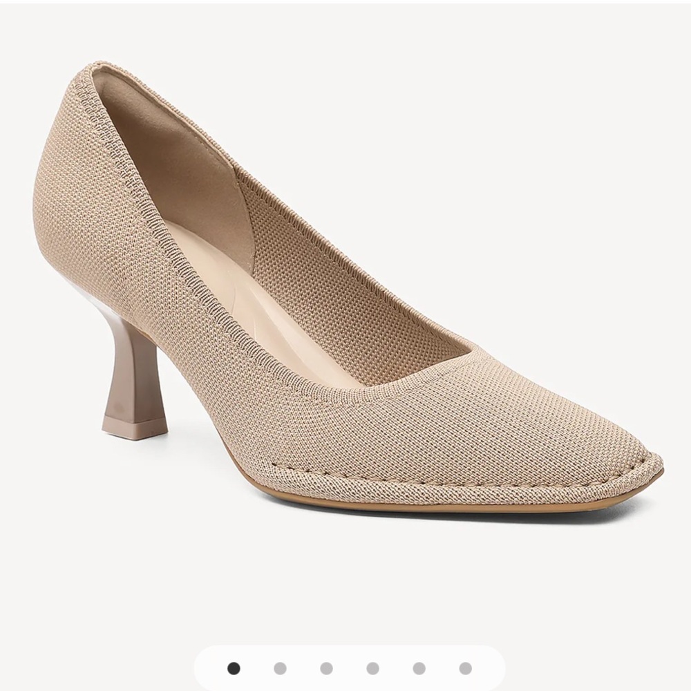 Cosy Island RefinEdge Square Toe Heeled Pumps